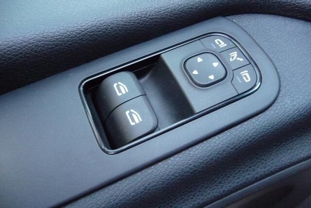 Mercedes-Benz SPRINTER 315 1.9 CDI L2H2 FWD Autm, Airco, Navi trekhaak, bank, Camera 11-2023