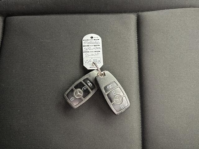 Mercedes-Benz SPRINTER 317CDI 9G-Tronic Automaat L2H2 RWD Black Edition | Bomvol ! | 3500Kg Trekhaak | 3-Zits