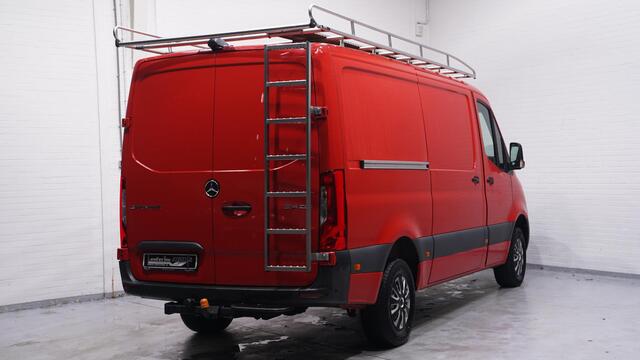 Mercedes-Benz SPRINTER 314 CDI 143 pk L2H1 Navi, Trekhaak 2800 kg Camera, Imperiaal met trap, PDC V+A, 2-Zits, NAP
