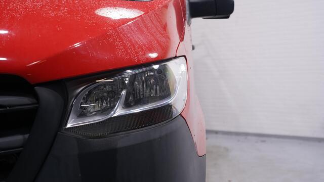 Mercedes-Benz SPRINTER 314 CDI 143 pk L2H1 Navi, Trekhaak 2800 kg Camera, Imperiaal met trap, PDC V+A, 2-Zits, NAP