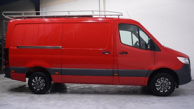 Mercedes-Benz SPRINTER 314 CDI 143 pk L2H1 Navi, Trekhaak 2800 kg Camera, Imperiaal met trap, PDC V+A, 2-Zits, NAP