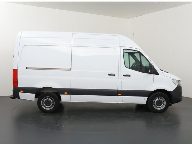 Mercedes-Benz SPRINTER 317 CDI | Aut. | L2 H2 | Aut. | Navigatie | 2-zits | Opstaptrede | Cruise Control | Parkeercamera | Airco | Certified