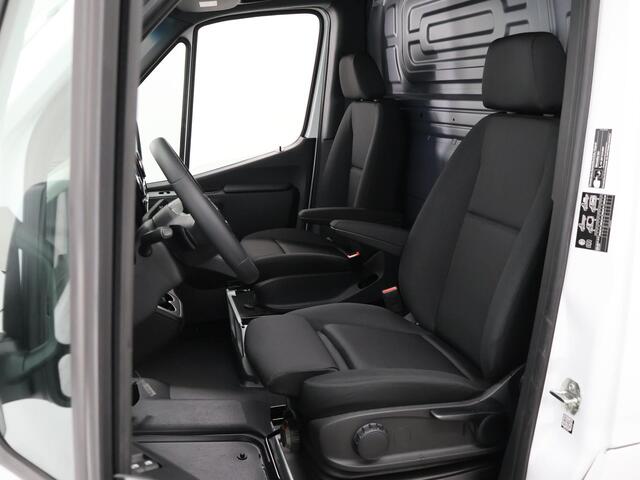 Mercedes-Benz SPRINTER 315 CDI | L3 H2 | Aut. | RWD | PRO | BPM VRIJ! | OPSTAPTREDE | CARPLAY | ANDROID AUTO | 2-ZITS | CRUISE | CAMERA | AIRCO | SPOORASSISTENT | DODEHOEKDETECTIE |