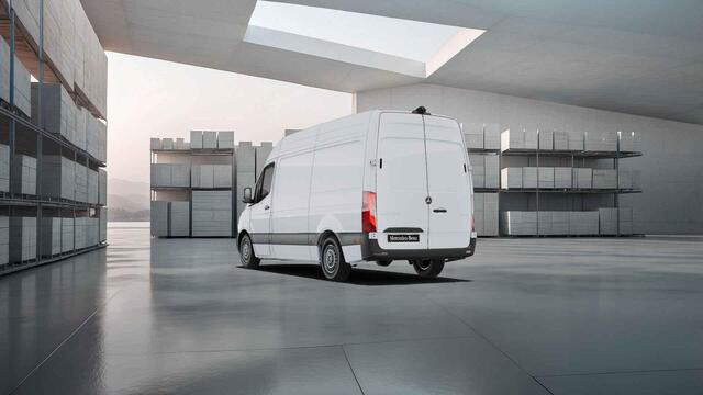 Mercedes-Benz SPRINTER 317 CDI L2 H2 Pro | 3 zits | Achteruitrijcamera | Automaat | Vloer en Wand Betimmering |