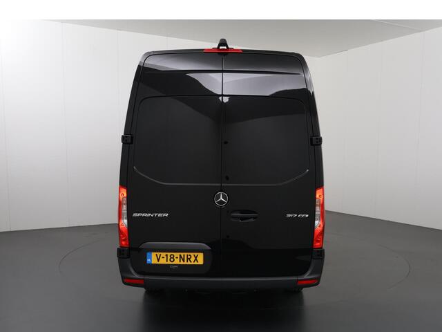 Mercedes-Benz SPRINTER 317 CDI | Aut. | L3 H2 | Pro | | 3 zits | Navigatie | Achteruitrijcamera | Airco | Keyless Go | Vloer en Wand Betimmering | Certified | Cruise Control |