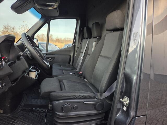 Mercedes-Benz SPRINTER 319 3.0 CDI L2H2, 2800KG Trekhaak, Grote MBUX, Comfortstoel, Standkachel, LED koplampen, Mooie en complete V6!