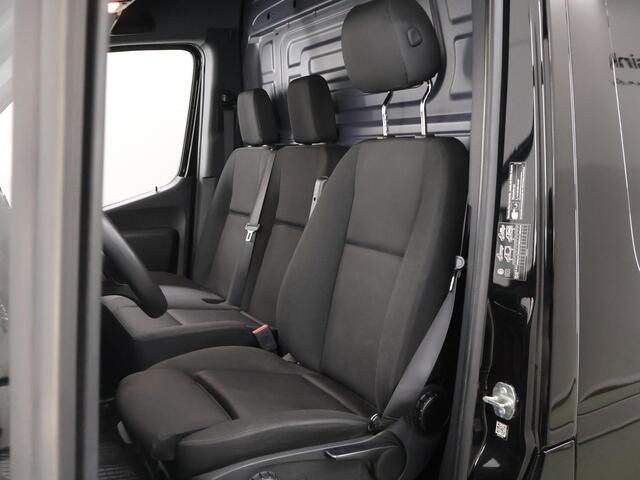 Mercedes-Benz SPRINTER 317 CDI | Aut. | L3 H2 | Pro | | 3 zits | Navigatie | Achteruitrijcamera | Airco | Keyless Go | Vloer en Wand Betimmering | Certified | Cruise Control |