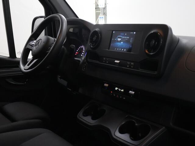 Mercedes-Benz SPRINTER 317 CDI | Aut. | L3 H2 | Pro | | 3 zits | Navigatie | Achteruitrijcamera | Airco | Keyless Go | Vloer en Wand Betimmering | Certified | Cruise Control |