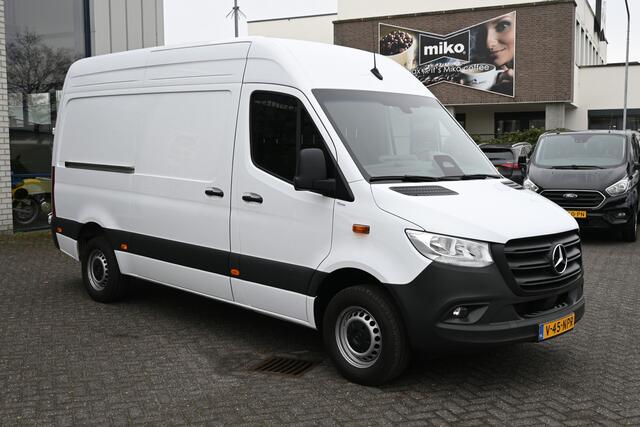 Mercedes-Benz SPRINTER 317 CDI L2H2 Pro Geveerde stoel, Navigatie met camera