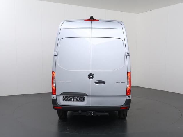 Mercedes-Benz SPRINTER 317 CDI | Aut. | L2 H2 | Pro | 3500KG. AHW | Parkeercamera | 3-zits | Trekhaak | LM Velgen | Stoelverwarming | Alarm | Apple Carplay / Android | Certified