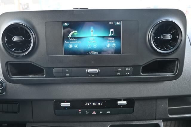 Mercedes-Benz SPRINTER 516 CDI L3 Bakwagen met laadklep Camera, Apple Carplay/Android auto