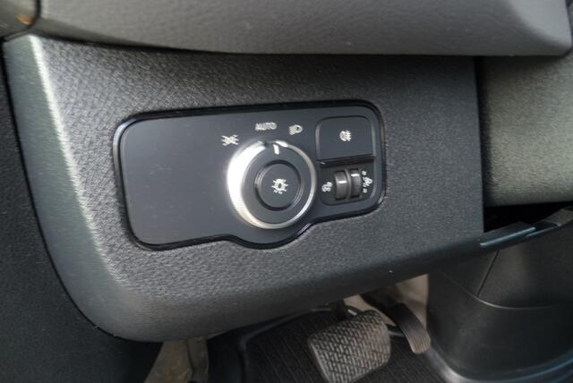 Mercedes-Benz SPRINTER 215 1.9 CDI L2H2 FWD trekhaak camera, bank