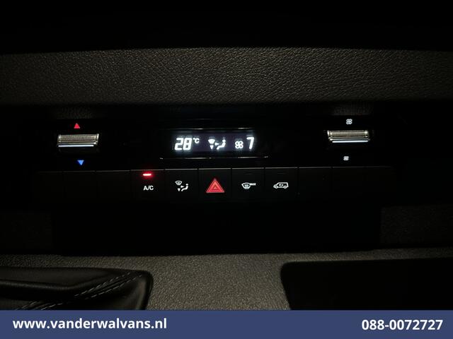 Mercedes-Benz SPRINTER 317 CDI 170pk L3H2 Euro6 Airco | 360 graden Camera | Navigatie | Apple Carplay | Cruisecontrol Android Auto, Stoelverwarming, Chauffeursstoel, 270 Graden Achterdeuren, Parkeersensoren, Bijrijdersbank