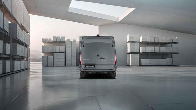 Mercedes-Benz SPRINTER 319 CDI L2 H1 | Select | Distronic | 3500 KG Trekhaak | 17" Lichtmetalen Wielen | Navigatie | Parkeercamera | LED Koplampen | Certified