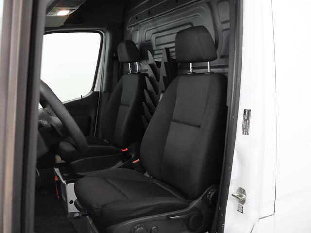 Mercedes-Benz SPRINTER 317 CDI L2 H2 | Aut. | Navigatie | Parkeercamera | 2-zits | Airco | Cruise Control |