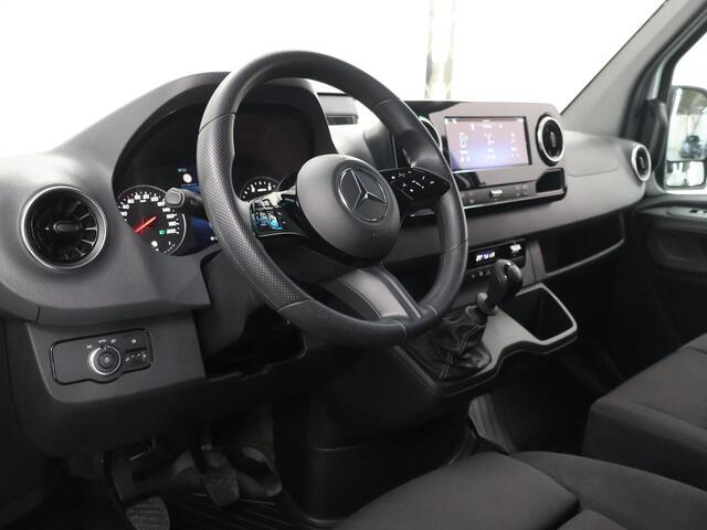 Mercedes-Benz SPRINTER 315 CDI | L2 H2 | PRO | 3 zits | Achteruitrijcamera | Betimmering | Laadvloer | Apple Carplay/Android Auto | Certified