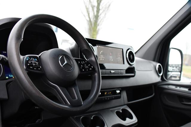 Mercedes-Benz SPRINTER 317 1.9 CDI L2H2 RWD PB Edition Camera, Cruise, Carplay, 10,5'' Mbux, LED, 3500kg Trekhaak, Multimedia, Uniek!