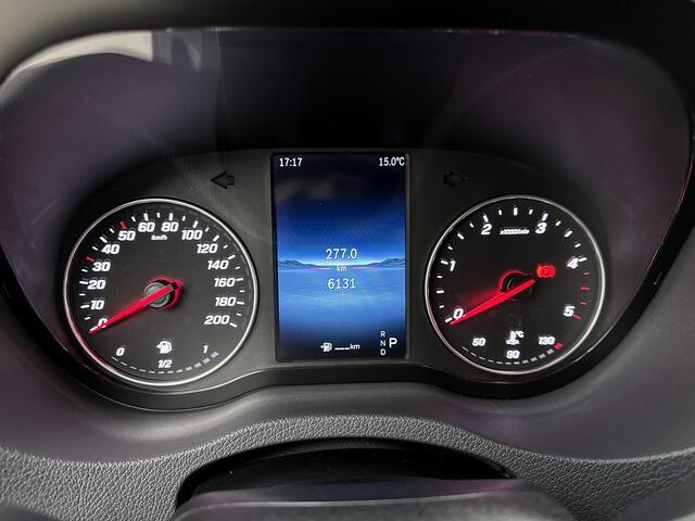 Mercedes-Benz SPRINTER 319 1.9 CDI L2 Select 4x4 Elektrische schuifdeur Distronic Navigatie Trekhaak 3500KG Betimmering