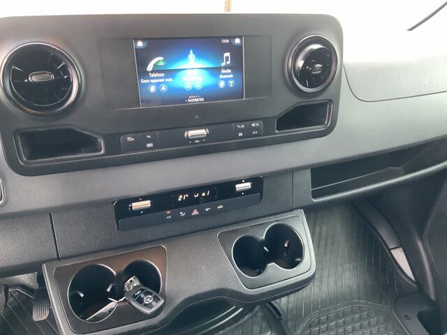 Mercedes-Benz SPRINTER 317 1.9 CDI L2H1 Automaat Airco Cruise Navi Camera 2 Zits Trekhaak 3500 kg Euro 6