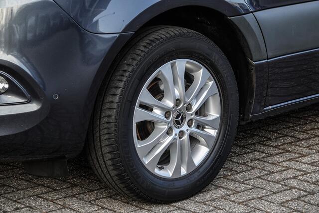 Mercedes-Benz SPRINTER L2H2 319Cdi 3.0 6-Cilinder 190Pk 7G-Tronic | RWD | Stoel-Bank | 2xSchuifdeur | 3.500Kg trekgewicht | Trekhaak | 17''