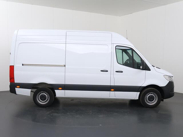 Mercedes-Benz SPRINTER 317 CDI | Aut. | L2 H2 | Pro | 3 zits | Achteruitrijcamera | Automaat | Vloer en Wand Betimmering |