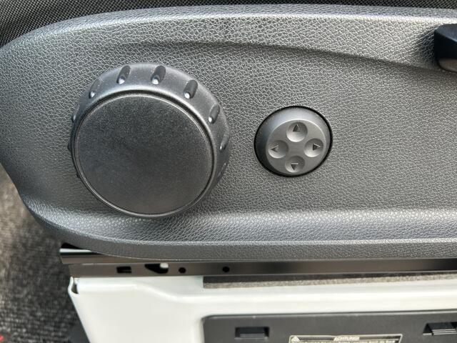 Mercedes-Benz SPRINTER 315 CDI L2 D.C. Open laadbak / Trekhaak / MBUX / Carplay navigatie / Cruise control / Airco