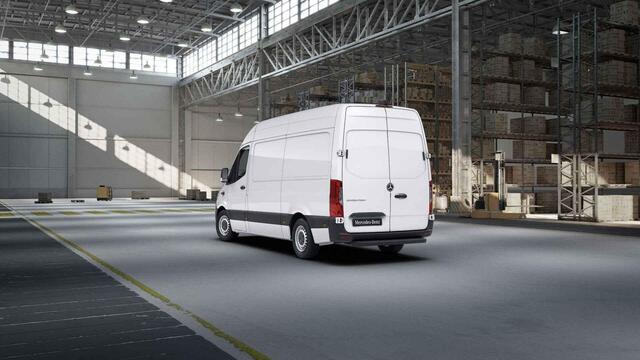 Mercedes-Benz SPRINTER 317 CDI L2 H2 Pro | Navigatie | Spiegelpakket | Verwarmde Comfort Chauffeursstoel en Bijrijdersbank | Achterdeuren 270 Graden | Airco | Cruisecontrol | Dodehoekassistent | Parkeerpakket met Achteruitrijcamera | Certified |