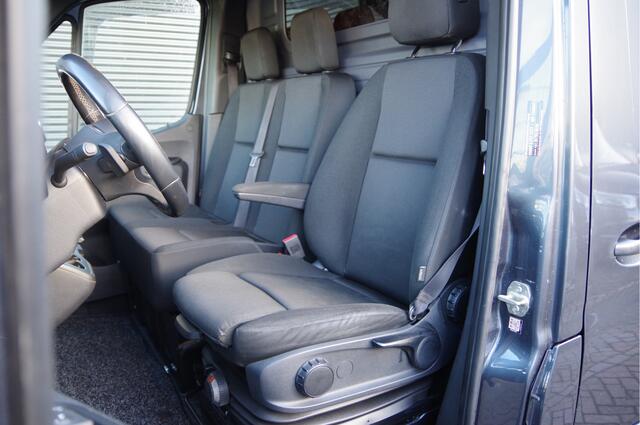 Mercedes-Benz SPRINTER 319 3.0 CDI V6 L2H1 AUT. LED, 2X SCHUIFDEUR, 3.5T TREKHAAK, MBUX 10'', 360 CAMERA, STOELVERWARMING, VOORRUIT VERWARMING, LEDER STUUR, NL AUTO, NAP