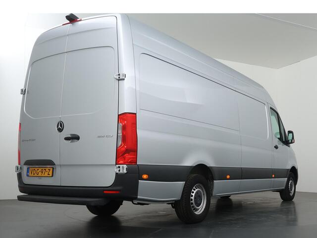 Mercedes-Benz SPRINTER 314 CDI L3 H2 | Navigatie | Achteruitrijcamera | Achteropstap | Airco | Dodehoekwaarschuwing | Geveerde Comfortstoel Bestuurder | Bijrijdersbank | Geen Schuifdeuren | Achterdeuren 270 Graden |