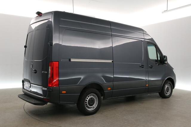 Mercedes-Benz SPRINTER 317 CDI 170PK L2H2 | Airco | Camera | Cruise | Carplay | Stoelverw. | Navi