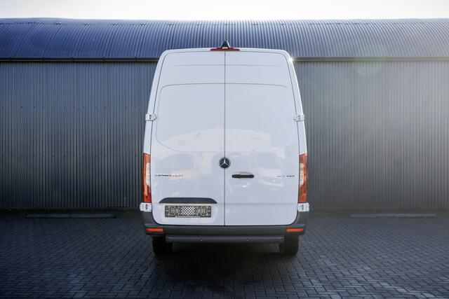 Mercedes-Benz SPRINTER 317 CDI L3H2 | Automaat | Mbux | Facelift | Camera | Cruise | Airco