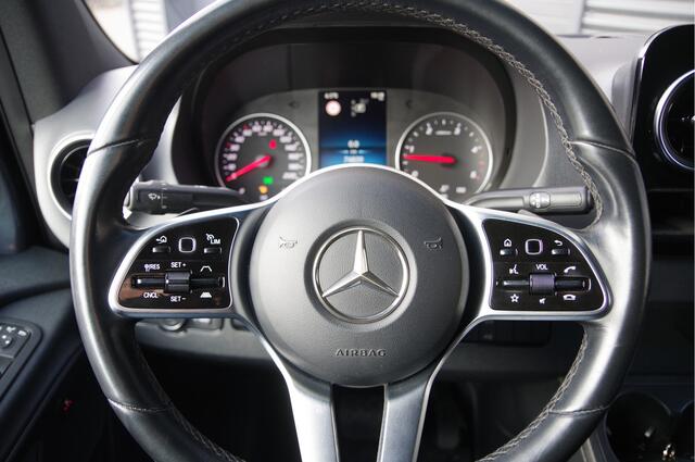 Mercedes-Benz SPRINTER 519 3.0 CDI V6 L2H2 DUBBELLUCHT, LUCHTVERING, LED, ADAPT. CRUISE, STANDKACHEL, STOELVERWARMING, 360 CAMERA, MBUX 10'', ELEKTR. SCHUIFDEUR, 2X GEVEERDE STOEL, DUBBEL LUCHT