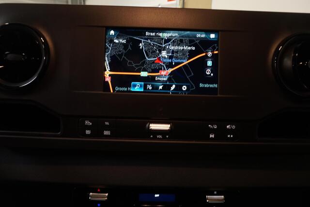 Mercedes-Benz SPRINTER 211 2.2 CDI L2H2 Automaat 9-G tronic | Airco | Navigatie | Camera | Cruisecontrol | 3Zits | Electra pakket | DAB | Trekhaak