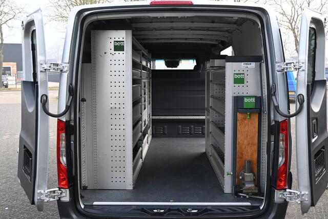 Mercedes-Benz SPRINTER 315 CDI L2H1 RWD 3500 kg Trekhaak, Werkplaats inrichting, Geveerde stoel, MBUX 10.25