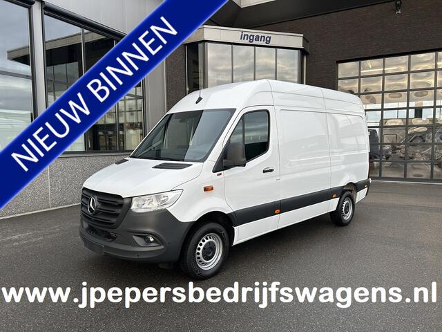 Mercedes-Benz SPRINTER 317 CDI L2 H2 Automaat / 360 Camera / MBUX / Navigatie / Cruise control / Airco / 270 Graden achterdeuren