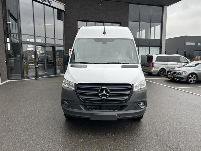 Mercedes-Benz SPRINTER 317 CDI L2 H2 Automaat / 360 Camera / MBUX / Navigatie / Cruise control / Airco / 270 Graden achterdeuren