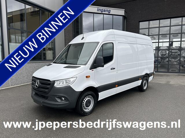 Mercedes-Benz SPRINTER 317 CDI L2 H2 Automaat / 360 Camera / MBUX / Navigatie / Cruise control / Airco / 270 Graden achterdeuren