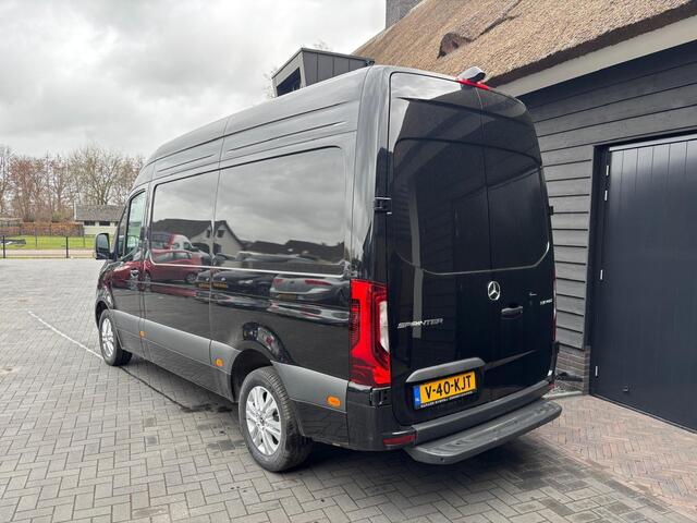 Mercedes-Benz SPRINTER 319 1.9 CDI L2 Pro