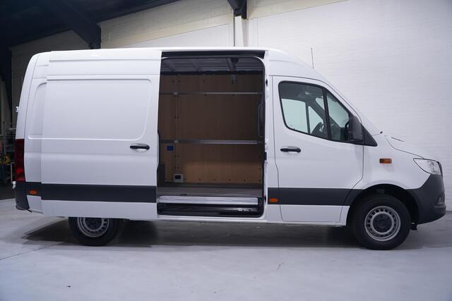 Mercedes-Benz SPRINTER 317 CDI 170 pk Aut. L2H2 Navi, 360 Camera Laadruimte Pakket, PDC V+A, Cruise Control, 3-Zits