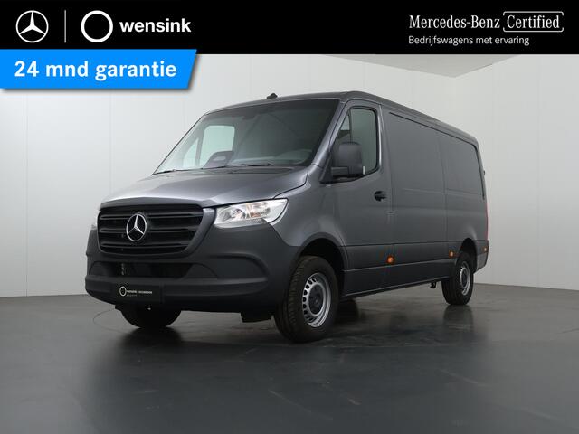 Mercedes-Benz SPRINTER 317 CDI | Aut. | L2 H1 | Pro | 3-zits | Parkeercamera | Trekhaak 3500 KG. | Alarm | Certified
