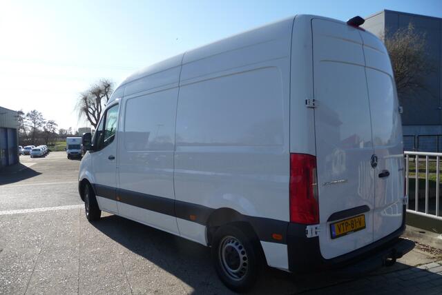 Mercedes-Benz SPRINTER 215 1.9 CDI L2H2 FWD Automaat trekhaak, camera