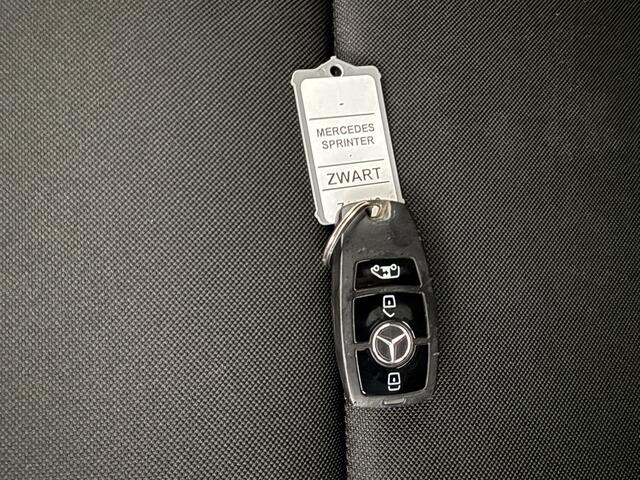 Mercedes-Benz SPRINTER 317CDI Automaat L3H2 Maxi Pro | Navigatie | Camera | 3-Zits | Trekhaak