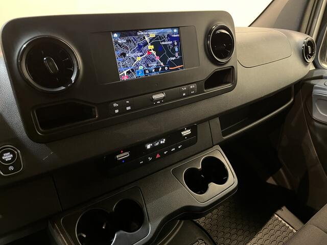 Mercedes-Benz SPRINTER 317 CDI L2H2 RWD Automaat / Servicebus / Sortimo Inrichting / Euro 6 / Airco / Camera / Lier / CarPlay / Cruise Control / Navigatie / 33.600 KM !!