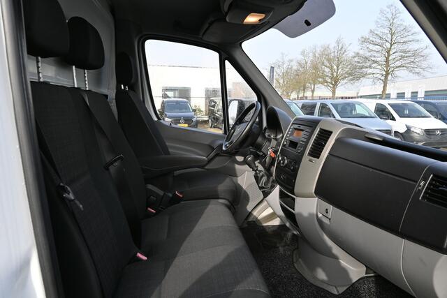 Mercedes-Benz SPRINTER 514 CDI Bakwagen met klep Euro 6 Dhollandia laadklep, Trekhaak, Airco