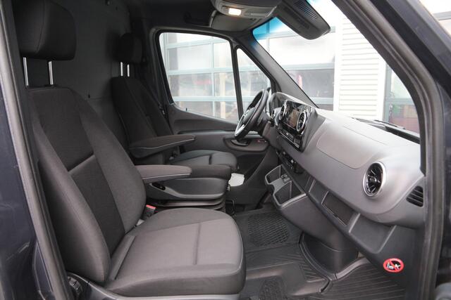 Mercedes-Benz SPRINTER 317 CDI | Aut. | L2H2 | Omvormer | Inrichting | Luifel | 3.5t trekgewicht..