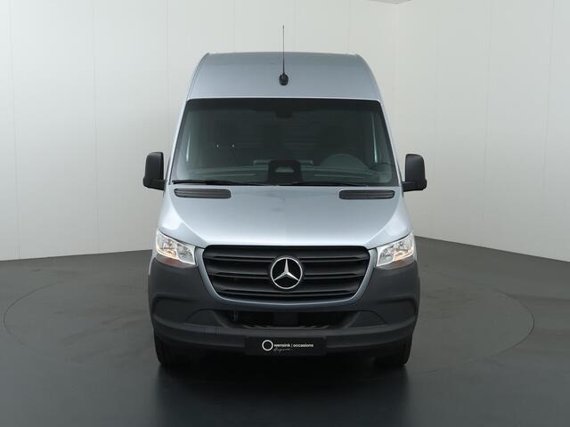 Mercedes-Benz SPRINTER 317 CDI | L2 H2 | PRO | AUTOMAAT | ACHTERUITRIJCAMERA | NAVIGATIE | CRUISE CONTROL | 2X ZIJSCHUIFDEUR | BETIMMERDE LAADRUIMTE | ZILVER METALLIC | 3-ZITS | LICHT -/ REGEN SENSOR | CERTIFIED