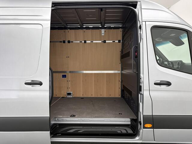 Mercedes-Benz SPRINTER 317 1.9 CDI L3 Select Navigatie Distronic Betimmering Trekhaak 3500kg Led