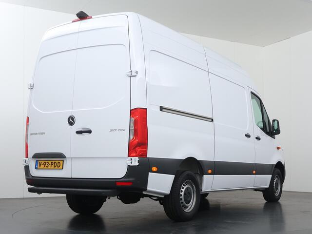 Mercedes-Benz SPRINTER 317 CDI | Aut. | L2 H2 | Pro | | Navigatie | Spiegelpakket | Verwarmde Comfort Chauffeursstoel en Bijrijdersbank | Achterdeuren 270 Graden | Airco | Cruisecontrol | Dodehoekassistent | Parkeerpakket met Achteruitrijcamera | Certified |