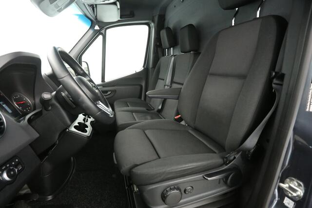 Mercedes-Benz SPRINTER 2.2 CDI L2H2 | Aut. | Airco | Adap. Cruise | Camera | 3 Zits | Carplay | Trekhaak