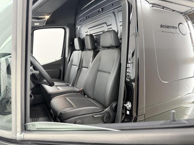 Mercedes-Benz SPRINTER 319 CDI 190 PK | L2 H2 | AUTOMAAT | PRO | LED | KUNSTLEDER ZWART BEKLEDING | CAMERA | BETIMMERDE LAADRUIMTE | CARPLAY EN ANDROID AUTO | CRUISE | AIRCO | 17" LICHTMETALEN VELGEN | LUCHTGEVEERDE BESTUURDERSSTOEL